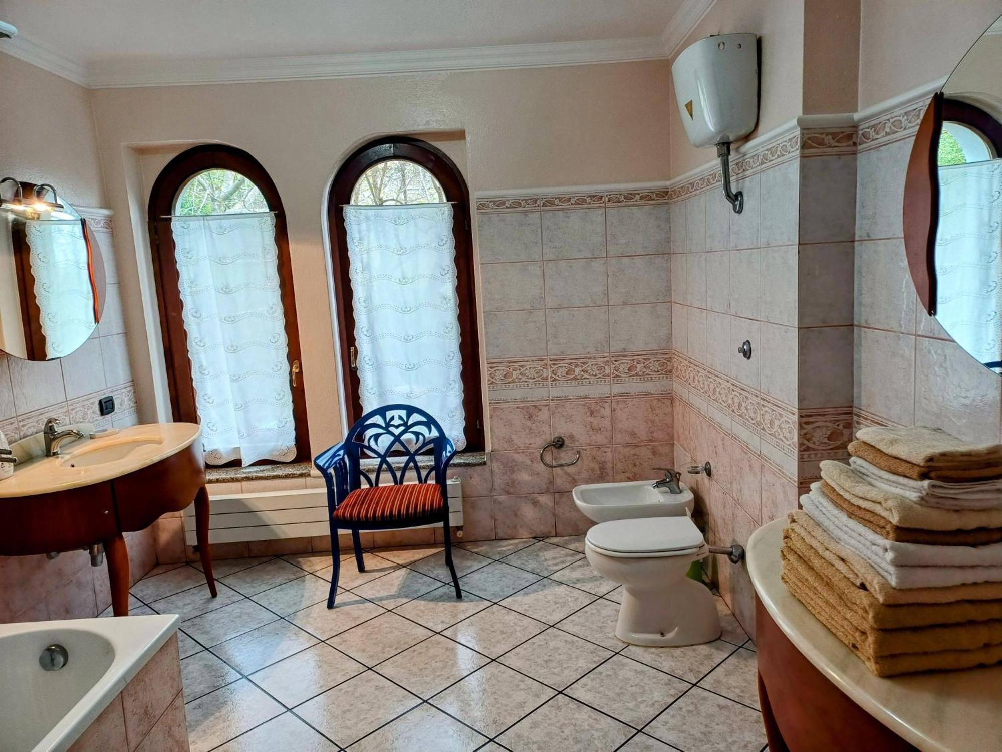 Monti E Mare Bed & Breakfast Lanusei Exterior photo